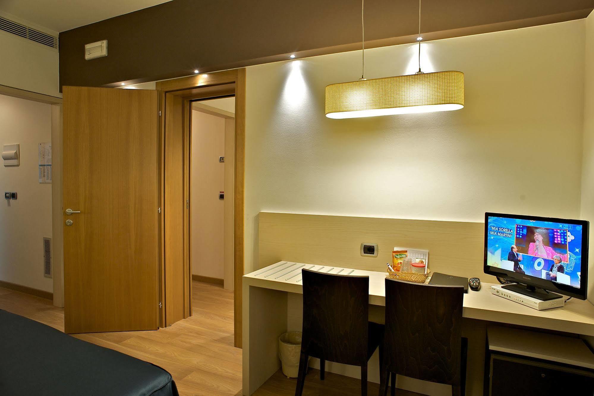 Sam Hotel Monfalcone Kültér fotó